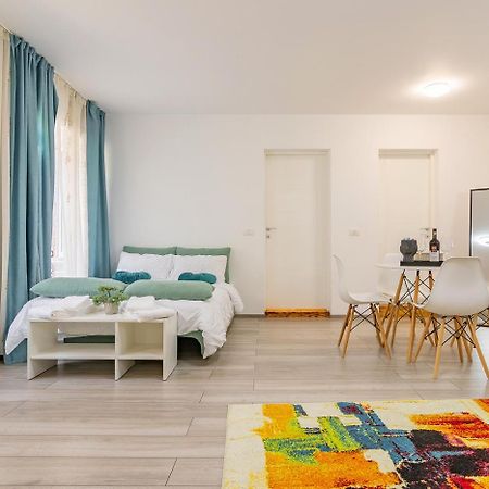 Old Town By Mm Host Apartamento Braşov Exterior foto