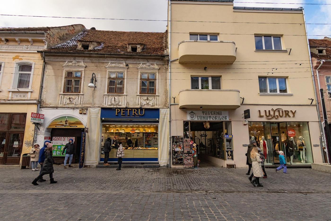 Old Town By Mm Host Apartamento Braşov Exterior foto