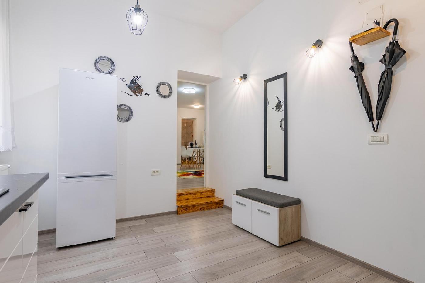 Old Town By Mm Host Apartamento Braşov Exterior foto
