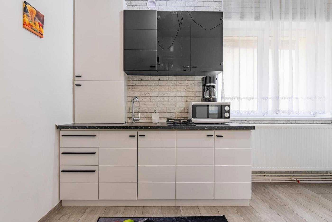 Old Town By Mm Host Apartamento Braşov Exterior foto